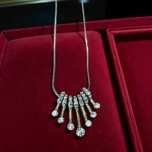 Elegant Gold Necklace with Crystal Accents